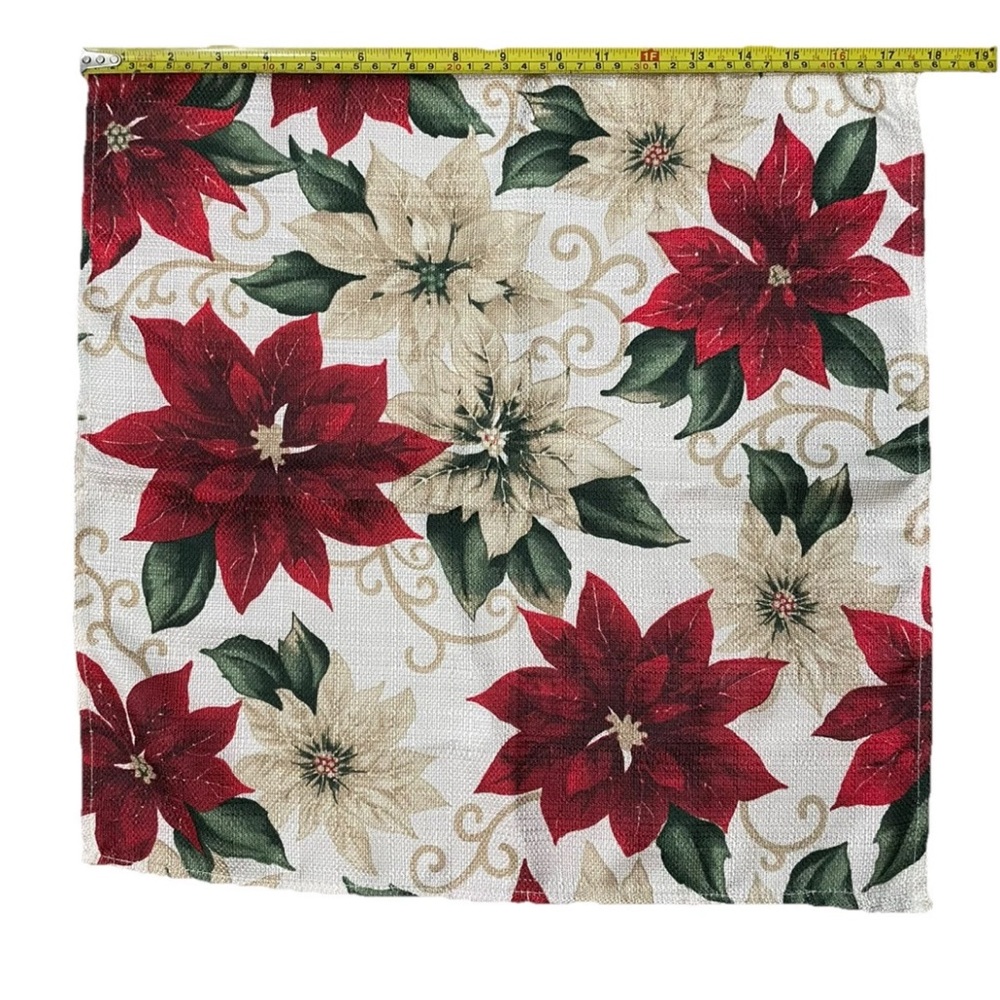 Holiday Christmas Cloth Napkins 6
Total Poinsettia 18x18 New Unused
Unsealed